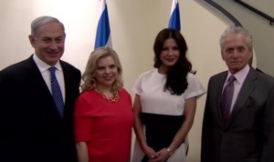 Benjamin Netanyahu sa suprugom Sarom i supružnici Catherine Zeta-Jones i Michael Douglas