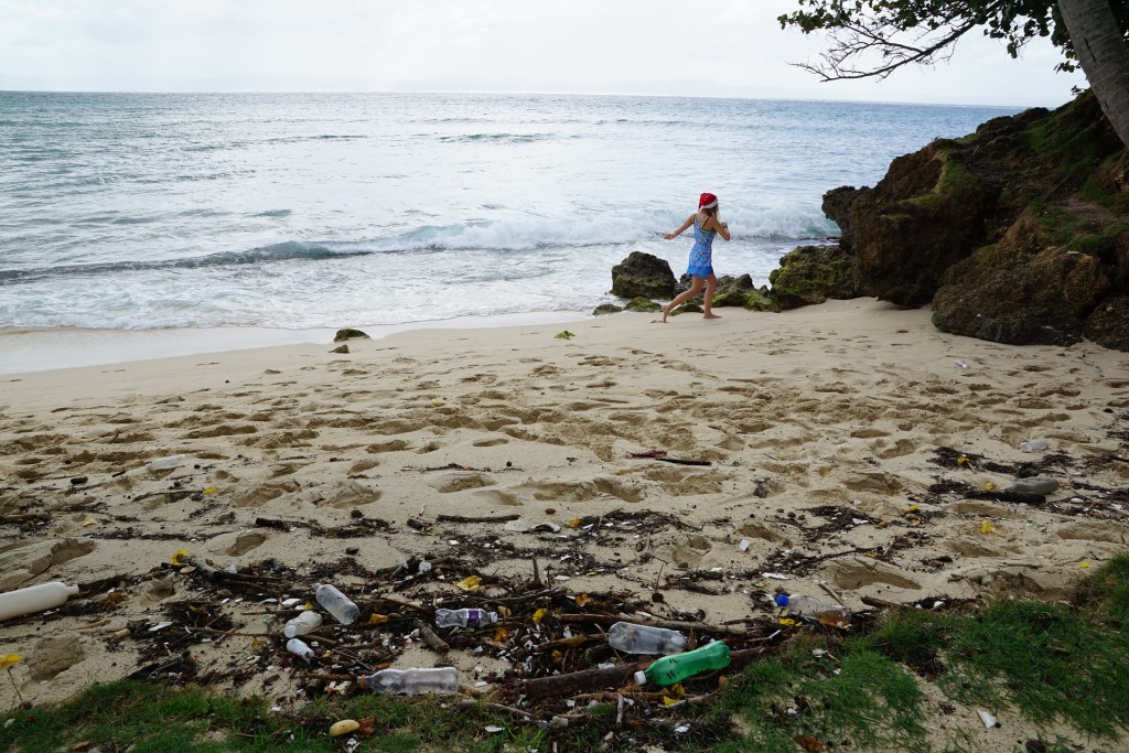 LJUDI UNIŠTAVAJU SVIJET: U moru godišnje završi 8 milijuna tona plastike – svake minute jedan kamion! 2