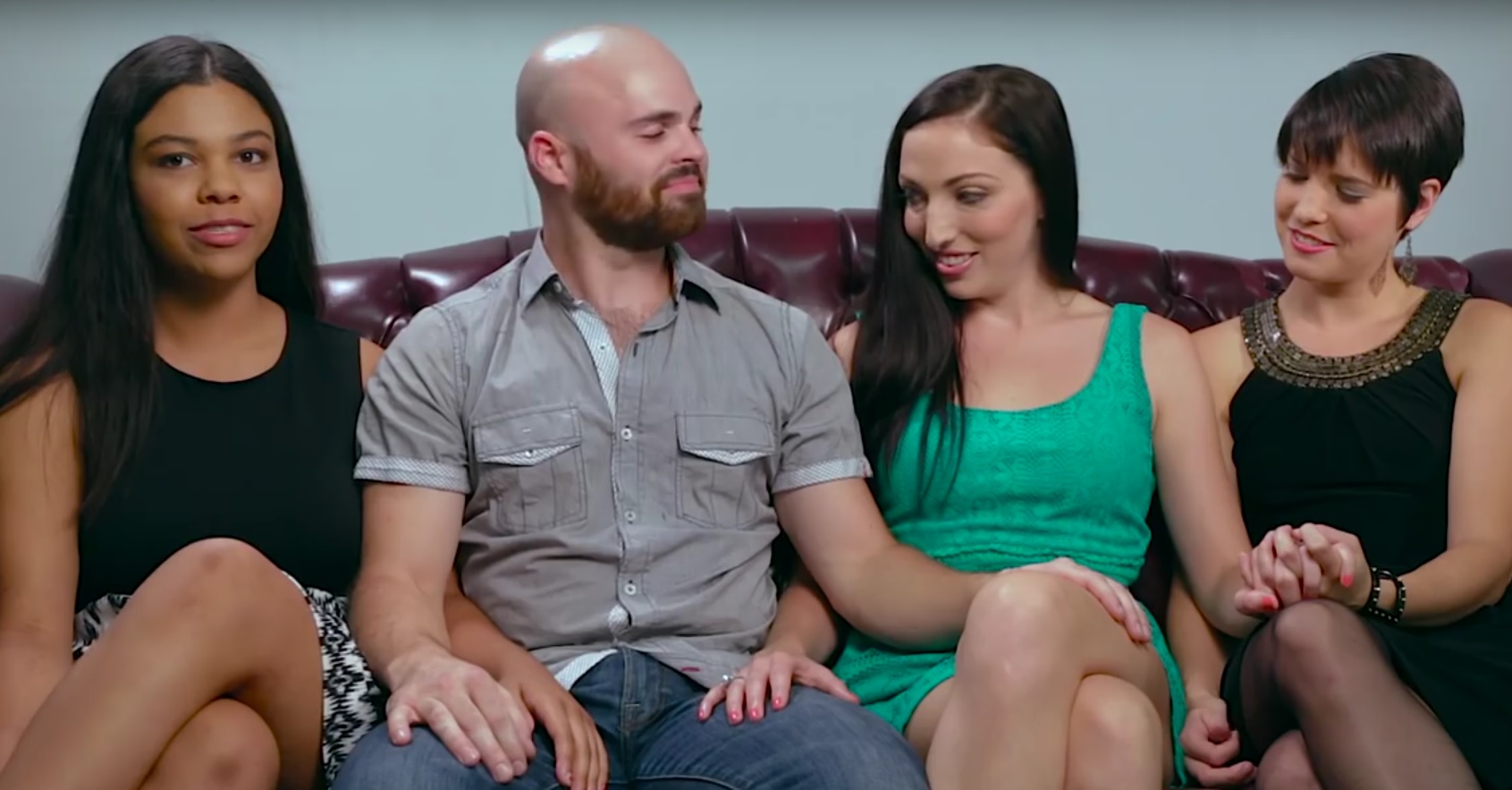 VIDEO: NEOBIČNI MEĐU NAMA - Kako se živi kad tri žene dijele jednog muškarca?