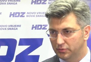 ANDREJ PLENKOVIĆ: Ja sam već jučer jasno osudio sve provokacije u Kninu 