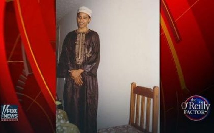 DO SADA NEVIĐENO: Fotografije Obame u muslimanskoj nošnji osvanule na 