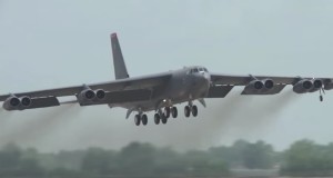 bombarder B-52, sad