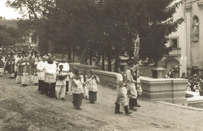 Tijelovska procesija u Remetama