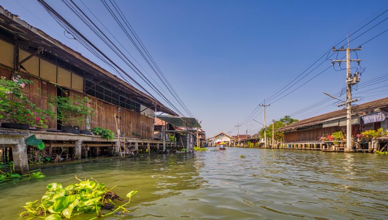 Bangkok put za trznicu na vodi-